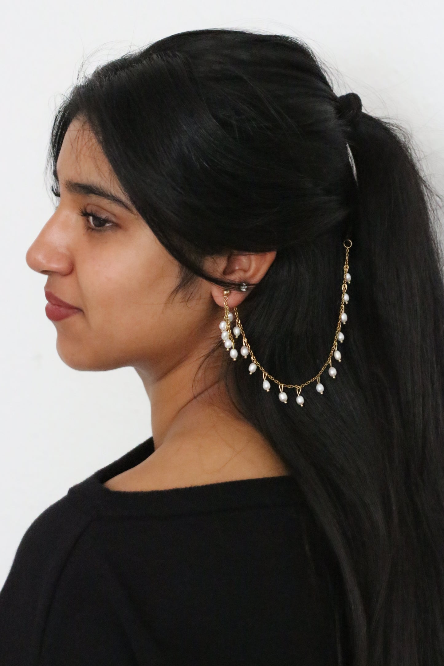 Pearly Saharey Earrings